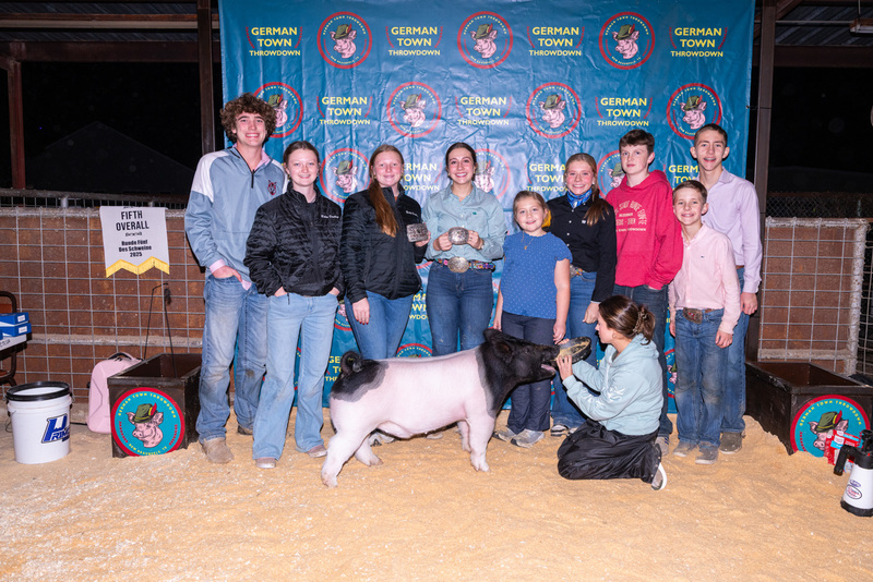 25GTT- RingBBackdrops-6613.jpg