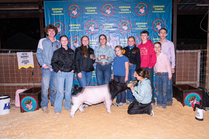 25GTT- RingBBackdrops-6614.jpg