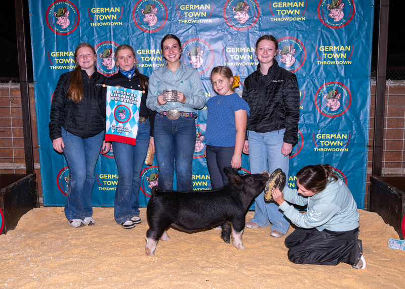 25GTT- RingBBackdrops-6621.jpg