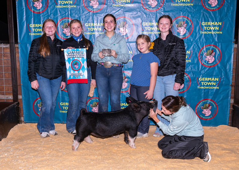 25GTT- RingBBackdrops-6624.jpg