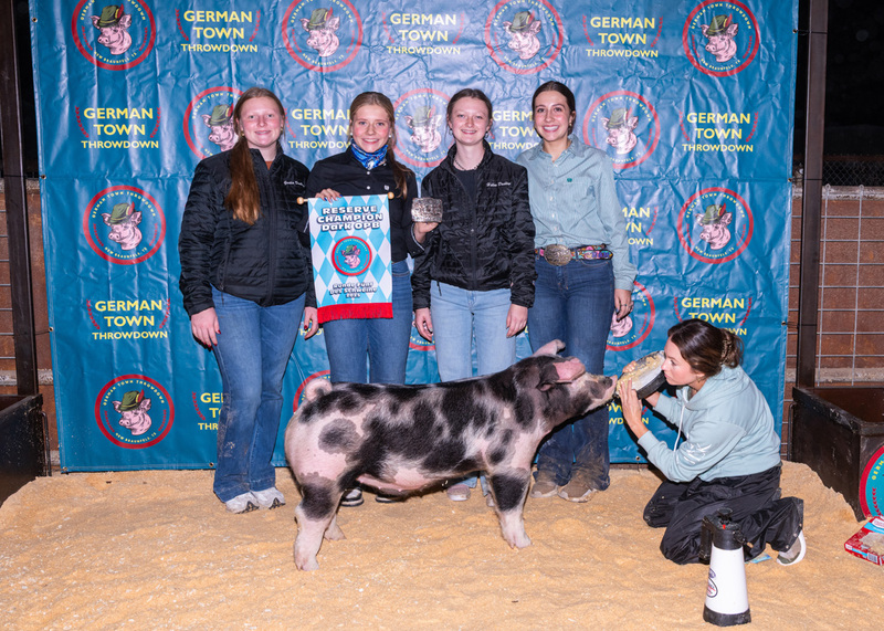 25GTT- RingBBackdrops-6639.jpg