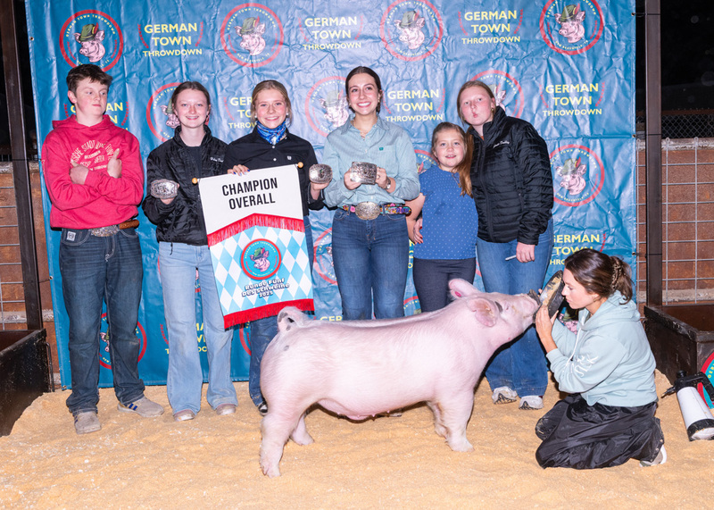 25GTT- RingBBackdrops-6665.jpg