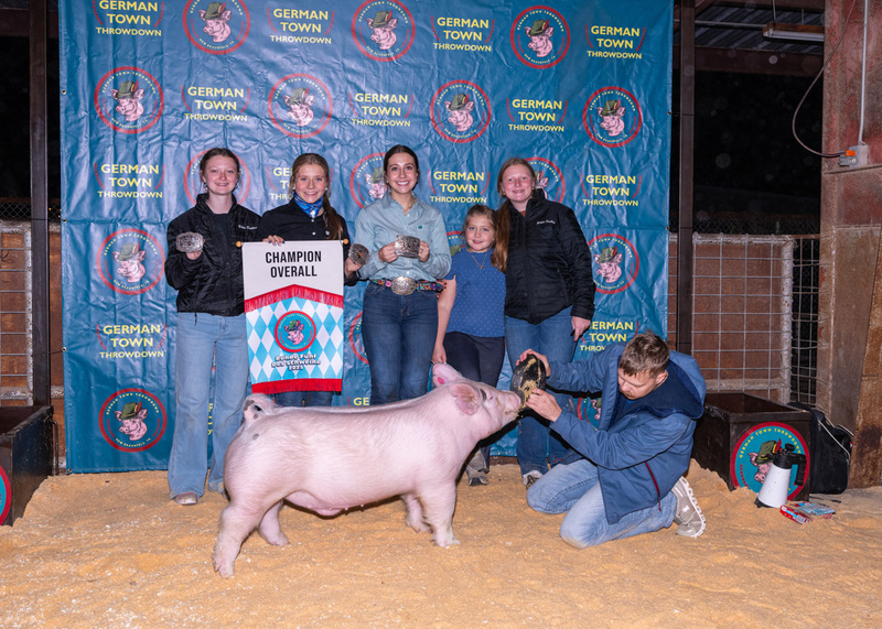 25GTT- RingBBackdrops-6671.jpg