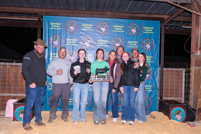 25GTT- RingBBackdrops-6676.jpg