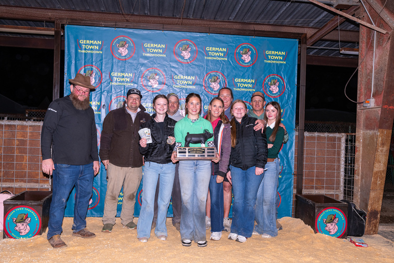 25GTT- RingBBackdrops-6679.jpg