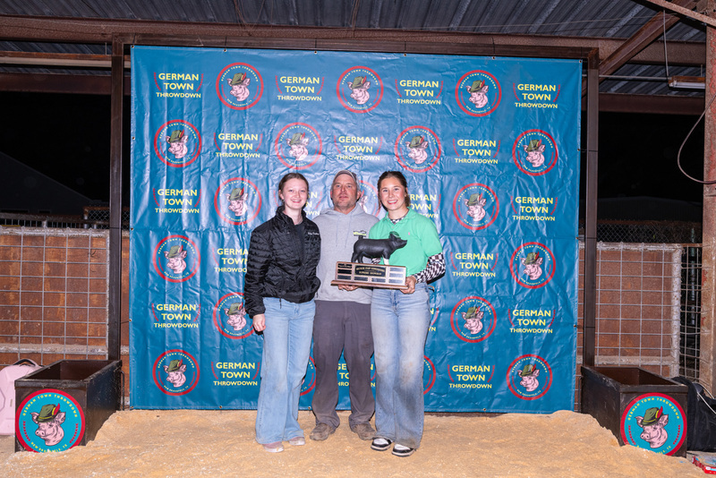 25GTT- RingBBackdrops-6684.jpg