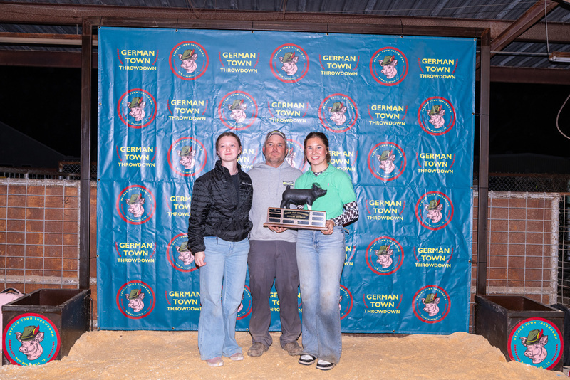 25GTT- RingBBackdrops-6686.jpg