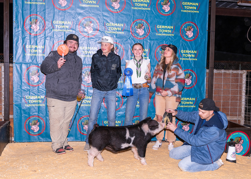 25GTT- RingBBackdrops-6702.jpg