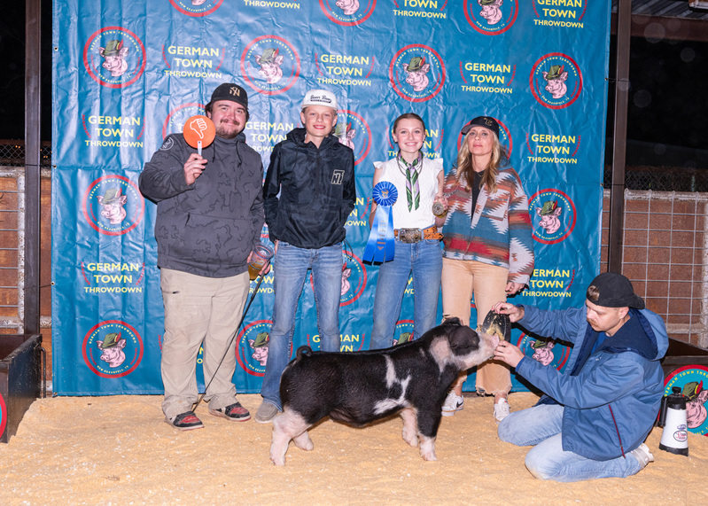 25GTT- RingBBackdrops-6703.jpg