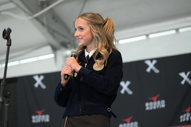 26RA- PublicSpeakingHS-6395.jpg