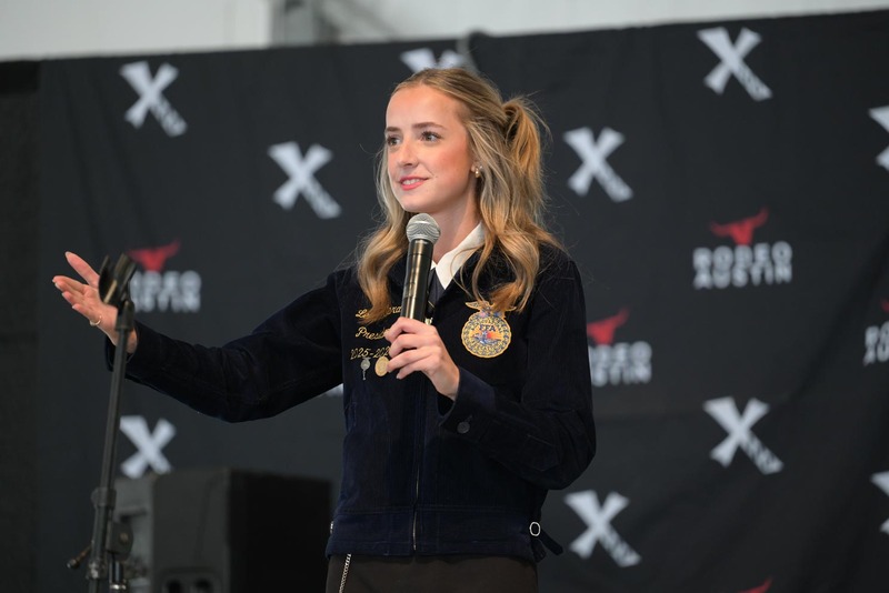 26RA- PublicSpeakingHS-6401.jpg