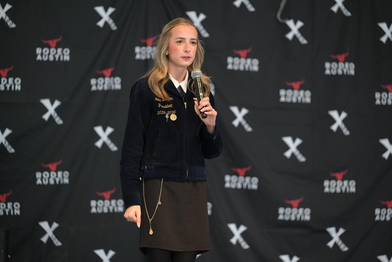 26RA- PublicSpeakingHS-6403.jpg