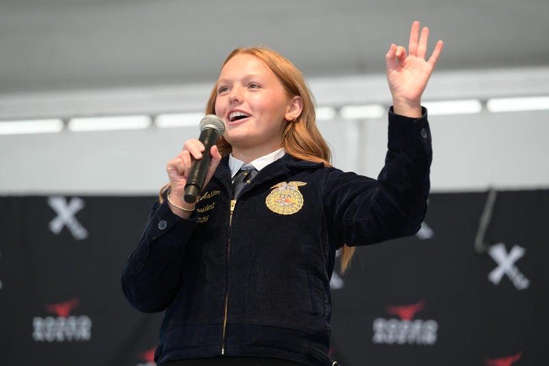 26RA- PublicSpeakingHS-6410.jpg