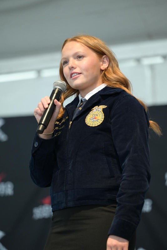 26RA- PublicSpeakingHS-6417.jpg