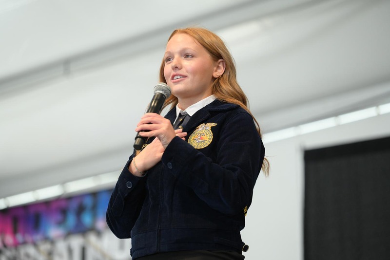 26RA- PublicSpeakingHS-6419.jpg