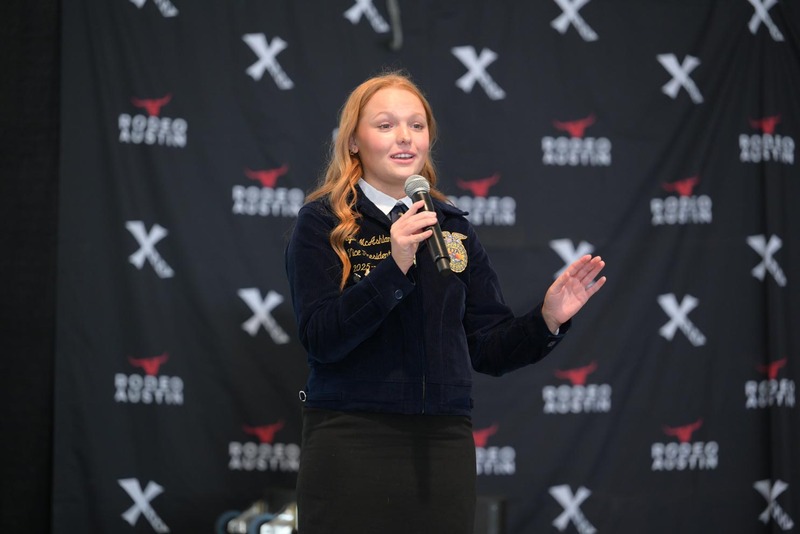 26RA- PublicSpeakingHS-6421.jpg