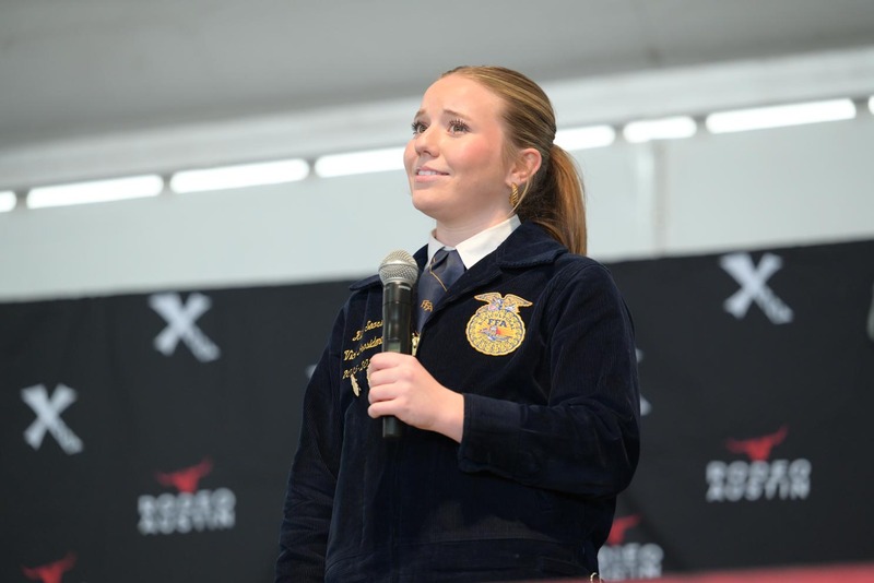 26RA- PublicSpeakingHS-6442.jpg