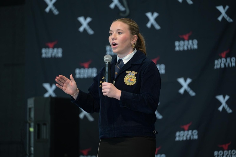 26RA- PublicSpeakingHS-6451.jpg