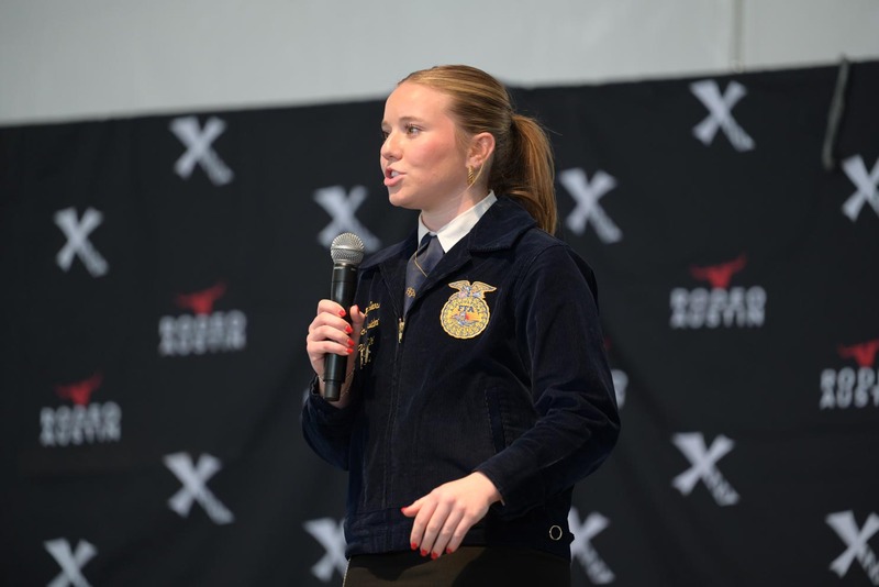 26RA- PublicSpeakingHS-6454.jpg