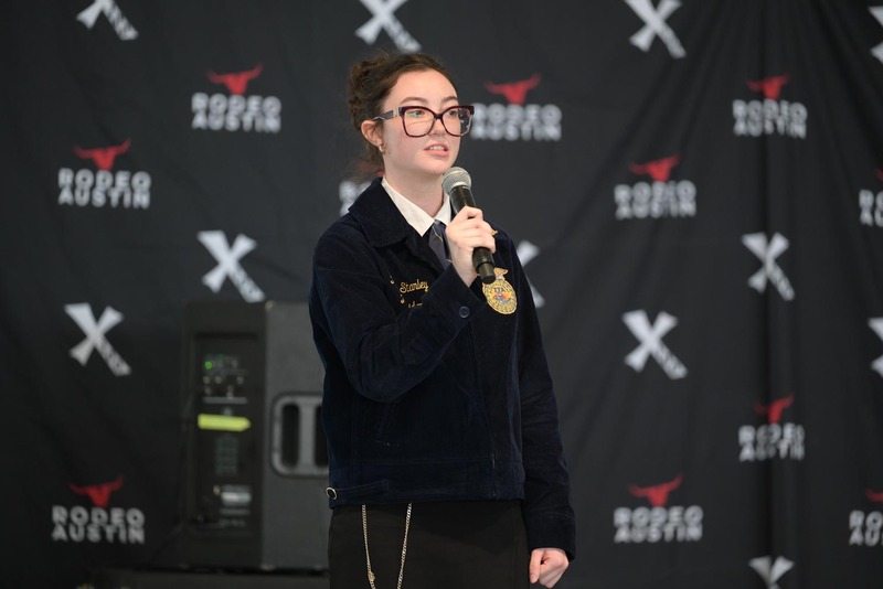 26RA- PublicSpeakingHS-6463.jpg