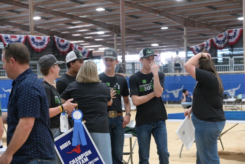 26RA- RoboticsAwardsHS-3463.jpg