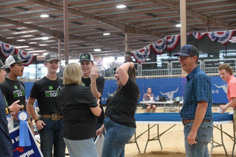 26RA- RoboticsAwardsHS-3464(1).jpg