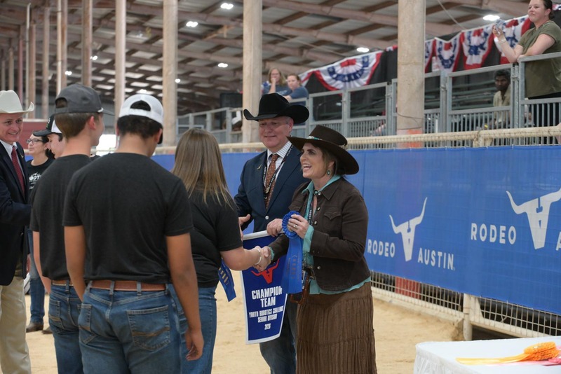 26RA- RoboticsAwardsHS-3469.jpg