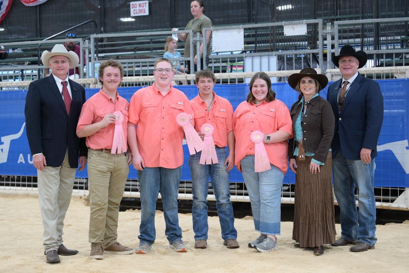 26RA- RoboticsAwardsHS-4950.jpg