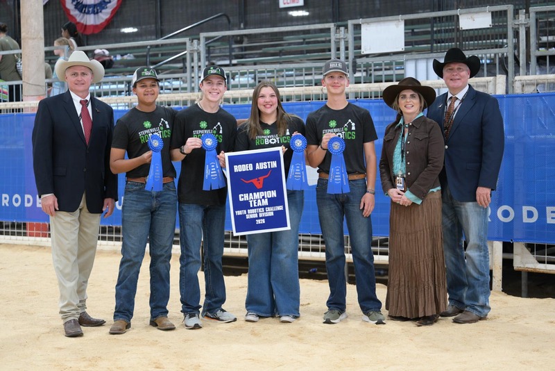 26RA- RoboticsAwardsHS-4978.jpg