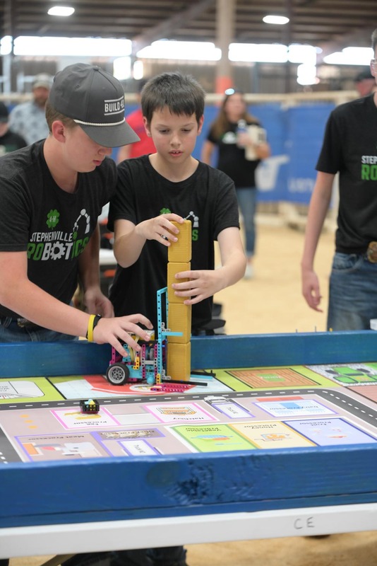 26RA- RoboticsFinalsHS-3355.jpg