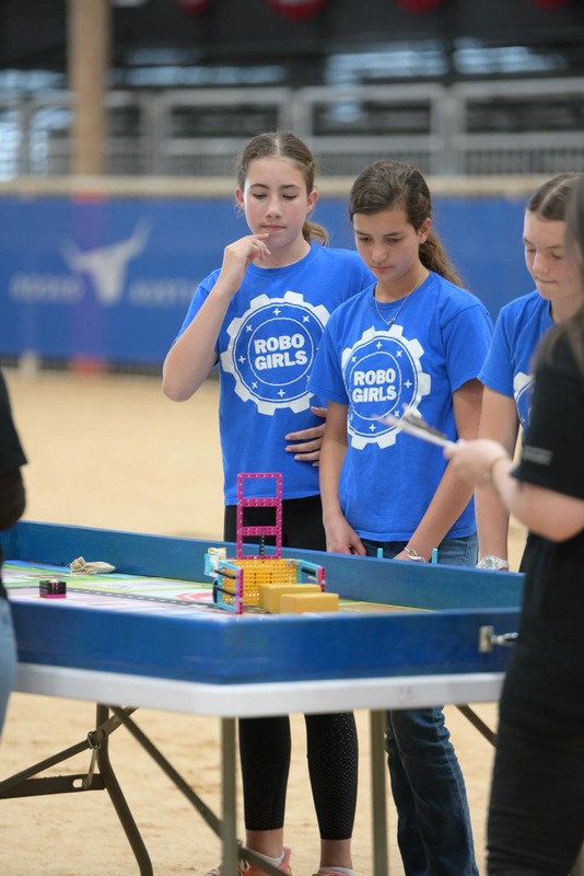 26RA- RoboticsFinalsHS-3356.jpg