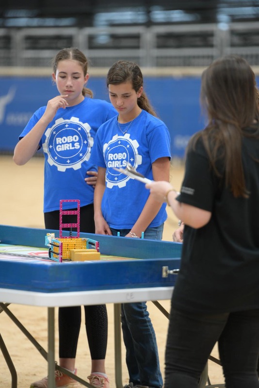 26RA- RoboticsFinalsHS-3357.jpg