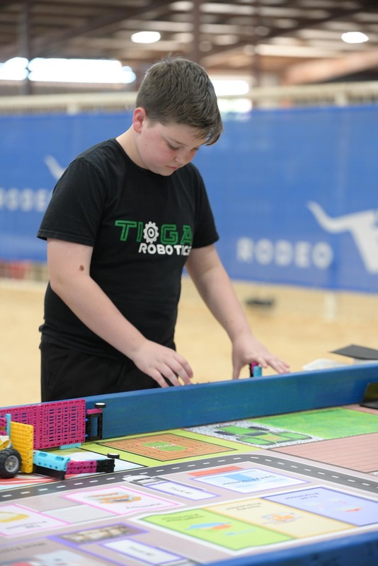 26RA- RoboticsFinalsHS-3360.jpg