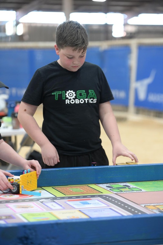 26RA- RoboticsFinalsHS-3365.jpg