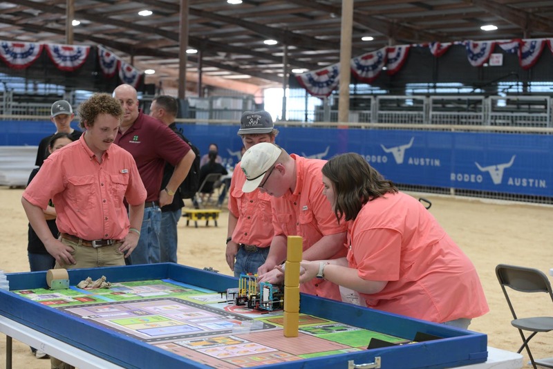 26RA- RoboticsFinalsHS-3372.jpg