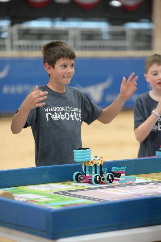 26RA- RoboticsFinalsHS-3390.jpg