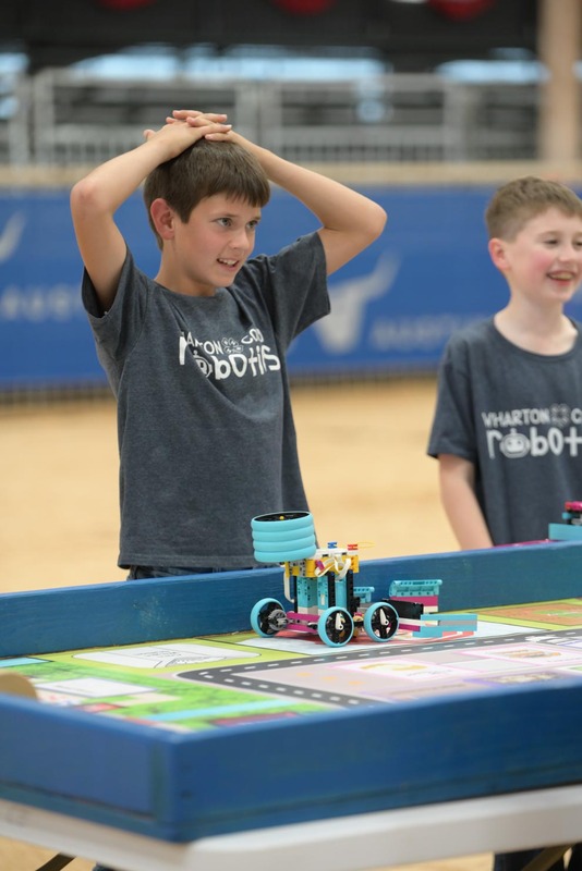 26RA- RoboticsFinalsHS-3391.jpg