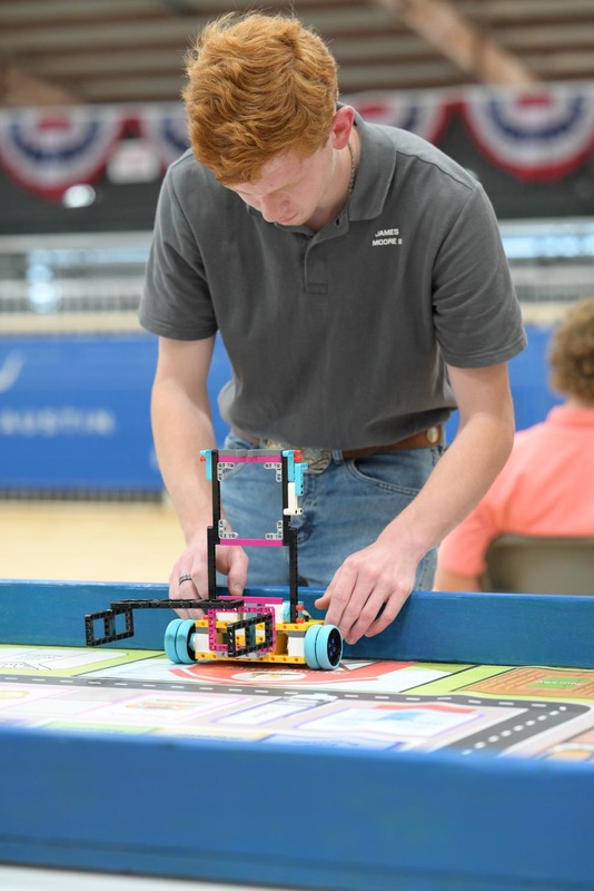 26RA- RoboticsFinalsHS-4882.jpg