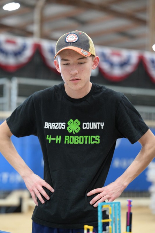 26RA- RoboticsFinalsHS-4890.jpg