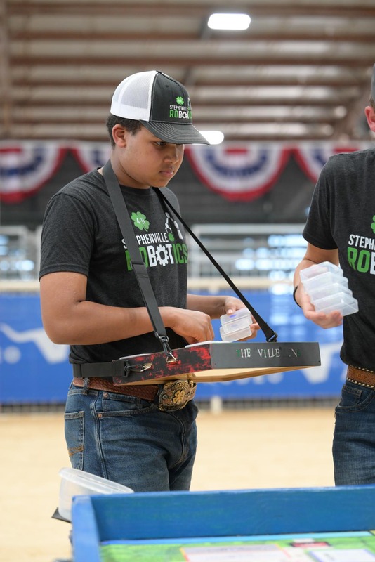 26RA- RoboticsFinalsHS-4899.jpg