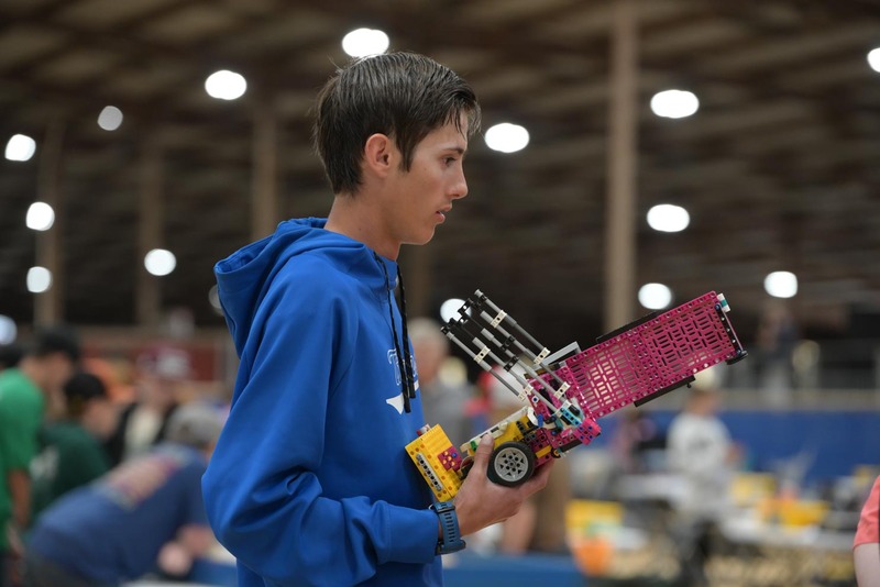 26RA- RoboticsPrelimHS-2775.jpg