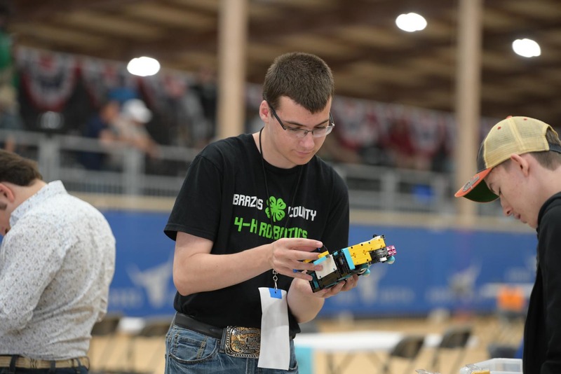 26RA- RoboticsPrelimHS-2854.jpg