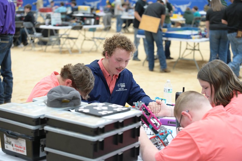 26RA- RoboticsPrelimHS-3057.jpg