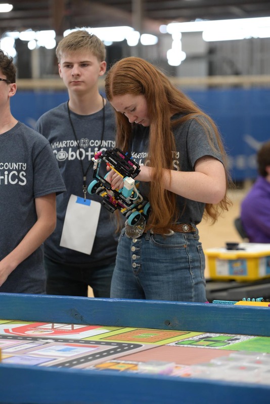 26RA- RoboticsPrelimHS-3194.jpg