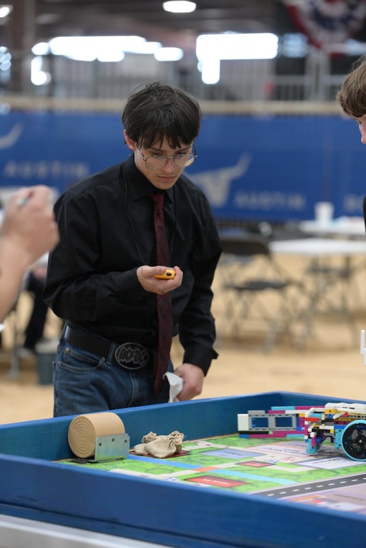 26RA- RoboticsPrelimHS-3215.jpg