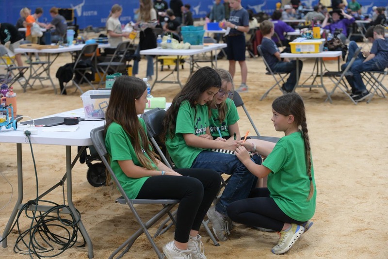 26RA- RoboticsPrelimHS-3294.jpg