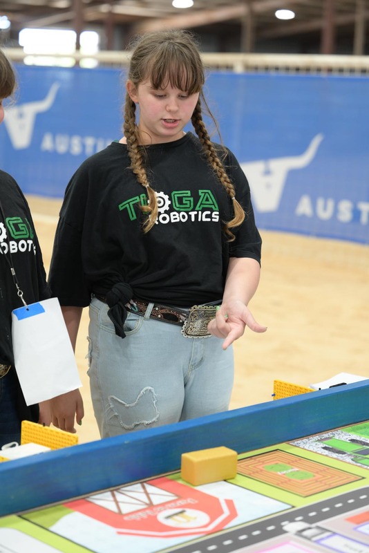 26RA- RoboticsPrelimHS-4813.jpg