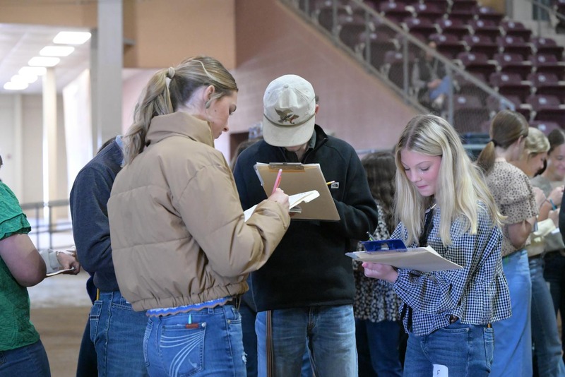 26SA-LivestockJudging-4653.jpg