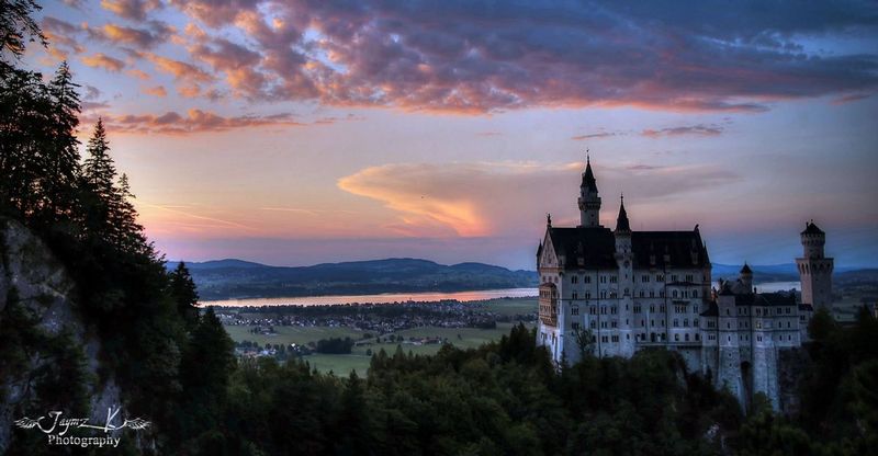 neuschwanstein castle sunset.jpg