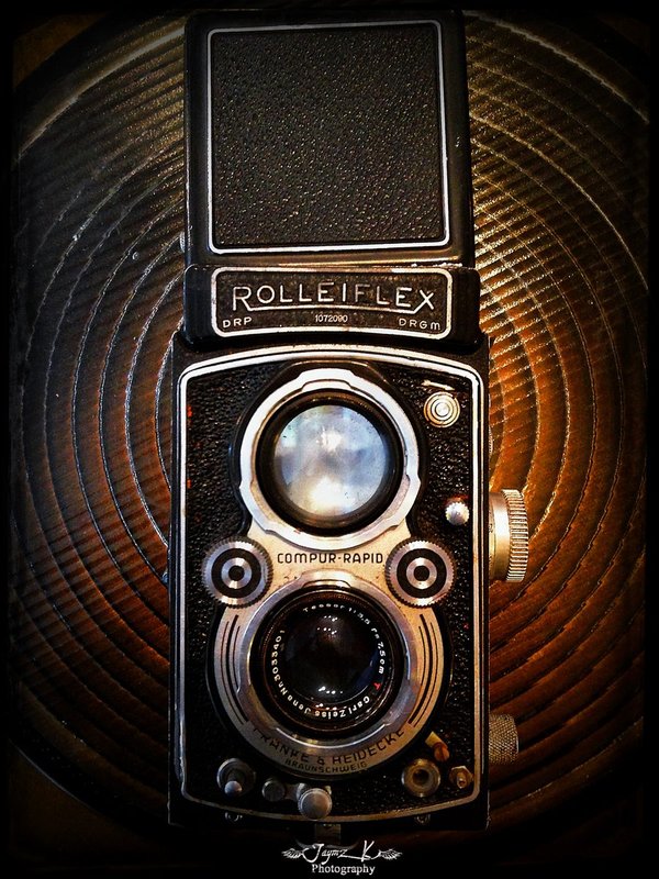 vintage Rolliflex.jpg